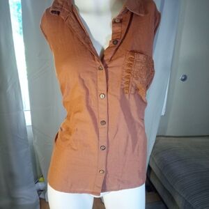 CHARLIE B Orange Sleeveless Button Down Shirt